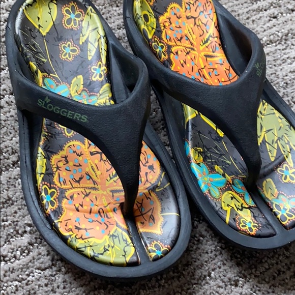 sloggers flip flops